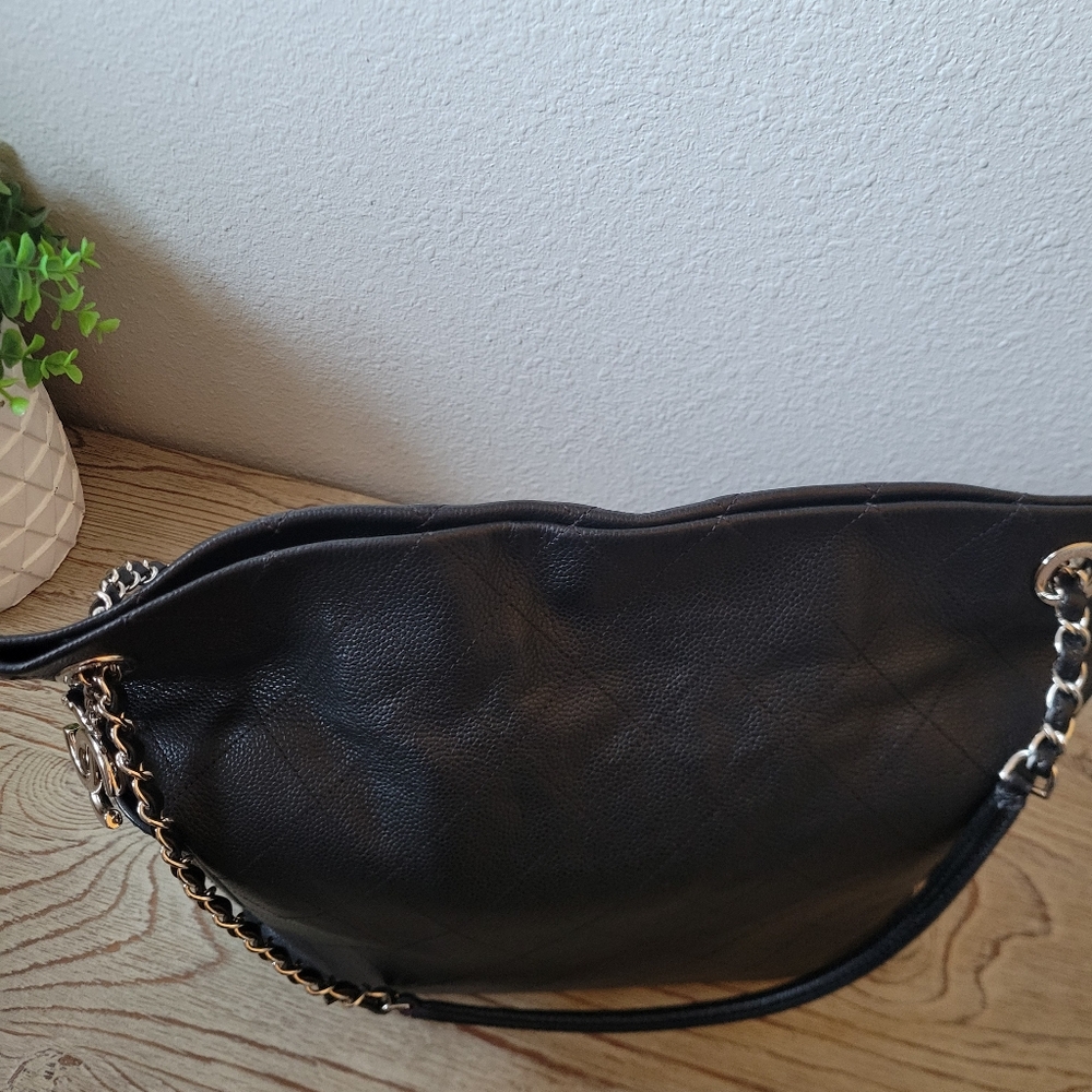 Chanel Black CC Pocket Hobo Quilted Caviar Medium Tote Handbag - Picture 10 of 16